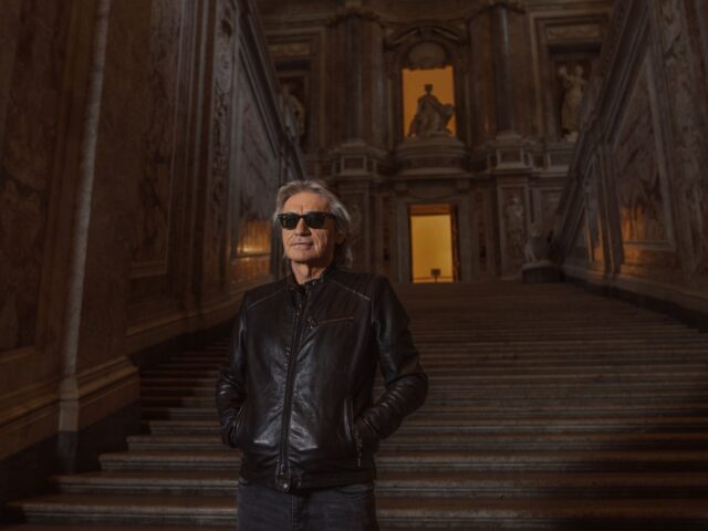 Ligabue celebra Certe Notti anche alla Reggia di Caserta